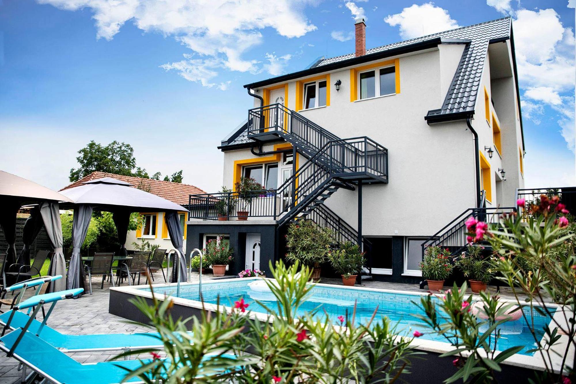 Bed and Breakfast Vi-Li Panzio à Maklár Extérieur photo